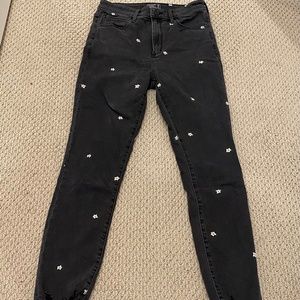 Black Skinny Jeans with Embroidered Daisies and Ripped Hems